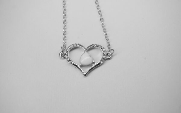 Crystal Heart Pendant Necklace – Silver Chain with White Center Stone