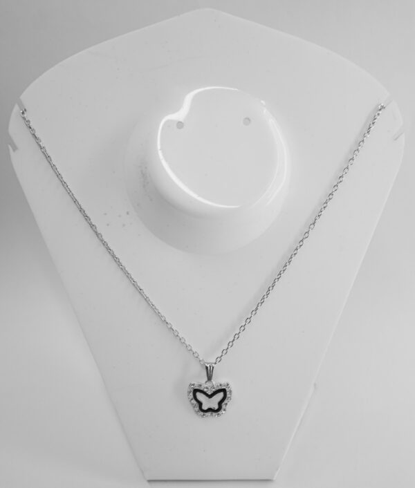 Elegant Butterfly Pendant Necklace – A Symbol of Grace & Transformation - Image 3