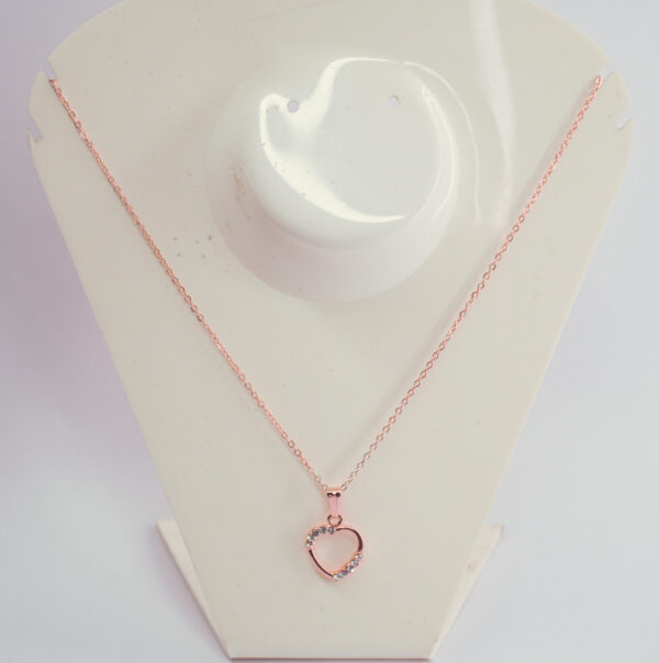 Elegant Rose Gold Heart Pendant Necklace - Image 2