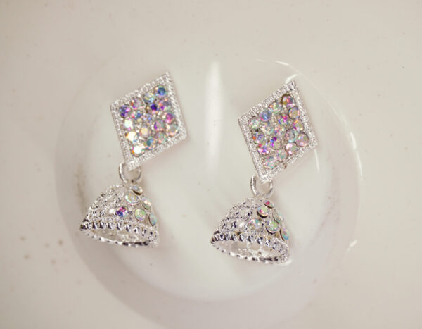 Sparkling Diamond-Cut Silver Jhumka Earrings